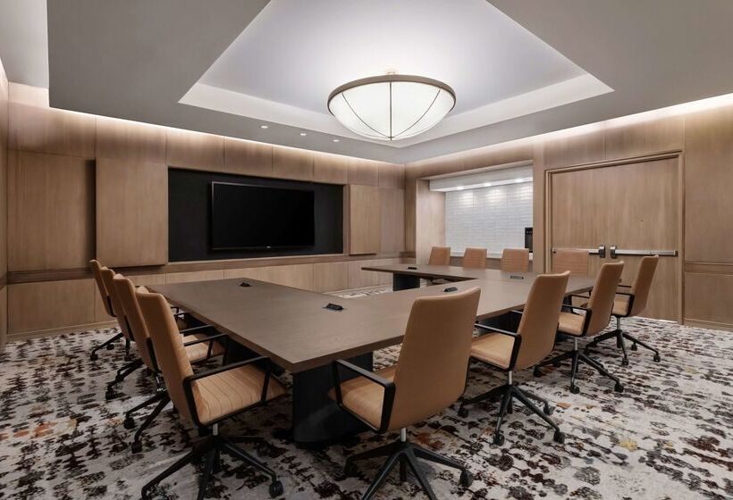 هتل Hyatt Regency Irvine