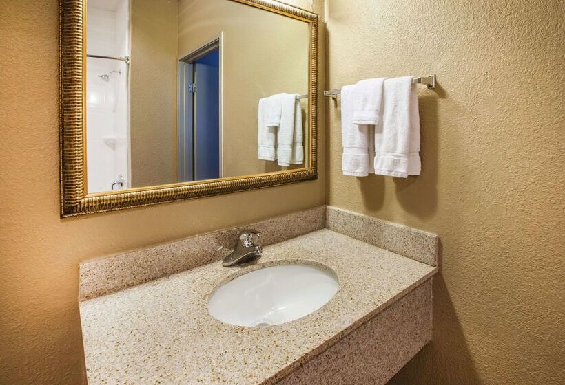 فندق La Quinta Inn By Wyndham Indianapolis North At Pyramids