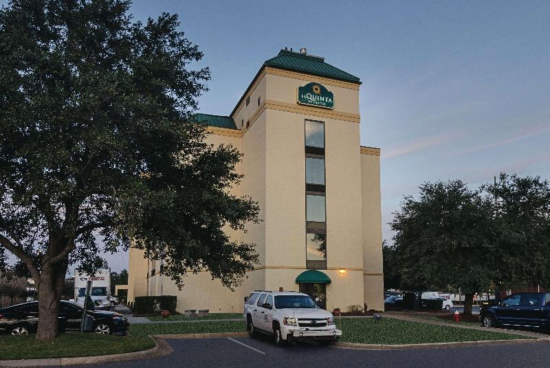 هتل La Quinta Inn & Suites By Wyndham Dothan