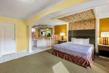 هتل Econo Lodge Beach And Boardwalk