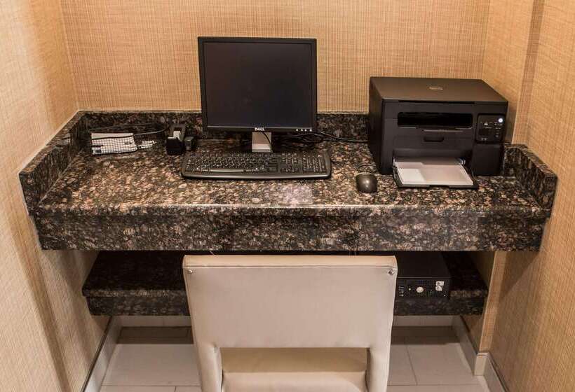هتل Mainstay Suites Joliet I55