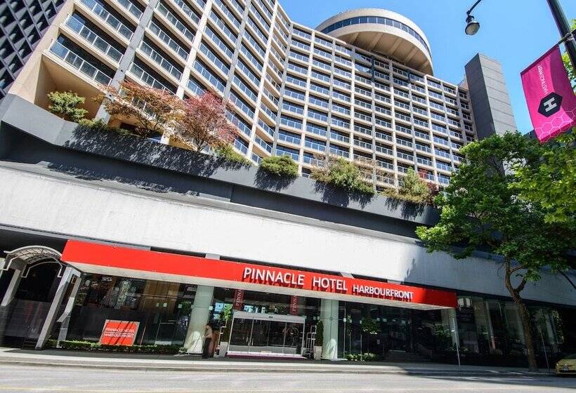 Pinnacle Hotel Harbourfront
