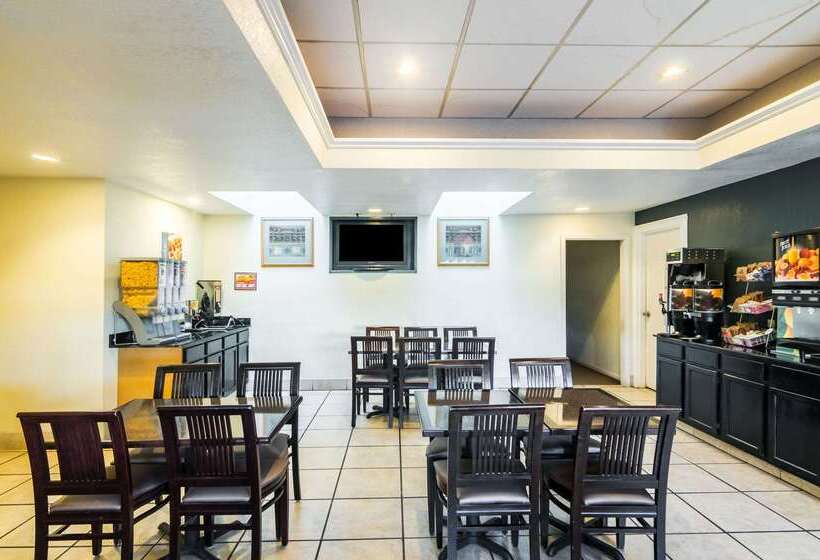 هتل Quality Inn