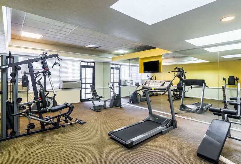 هتل Quality Inn