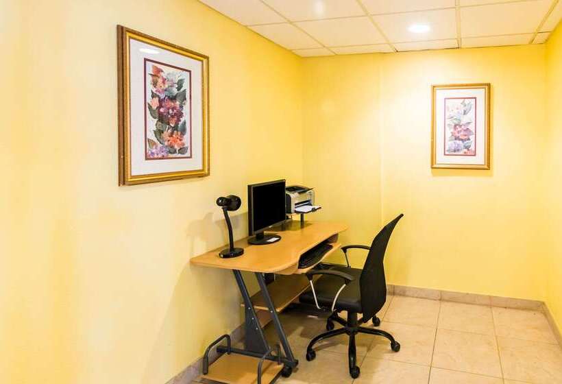 هتل Quality Inn