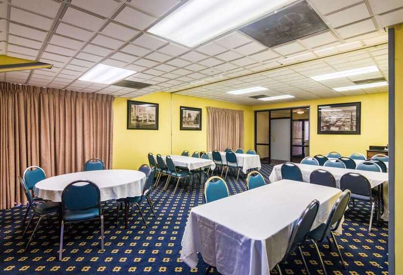 هتل Quality Inn