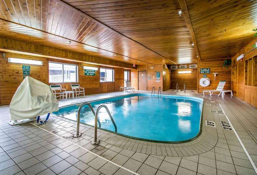 هتل Quality Inn Dubuque On Hwy 20
