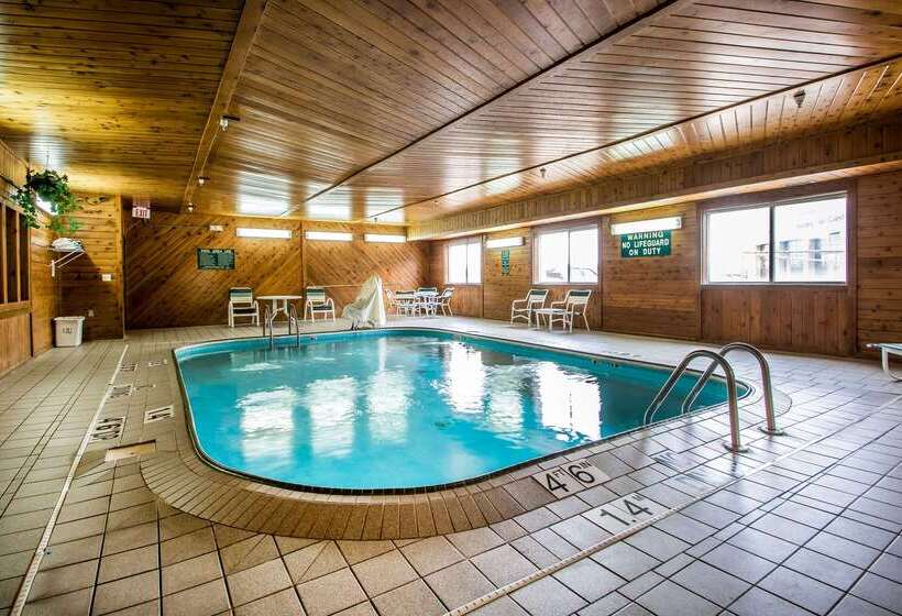هتل Quality Inn Dubuque On Hwy 20