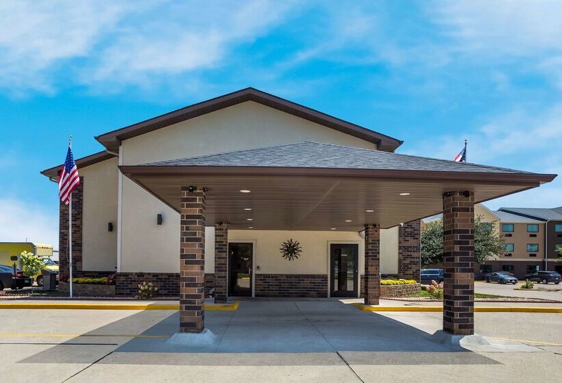هتل Quality Inn Galesburg Near Us Highway 34 And I 74