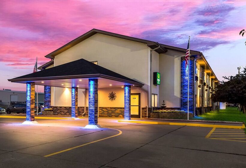هتل Quality Inn Galesburg Near Us Highway 34 And I 74
