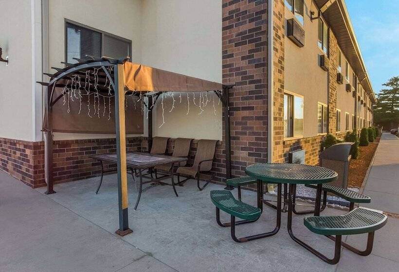 هتل Quality Inn Galesburg Near Us Highway 34 And I 74