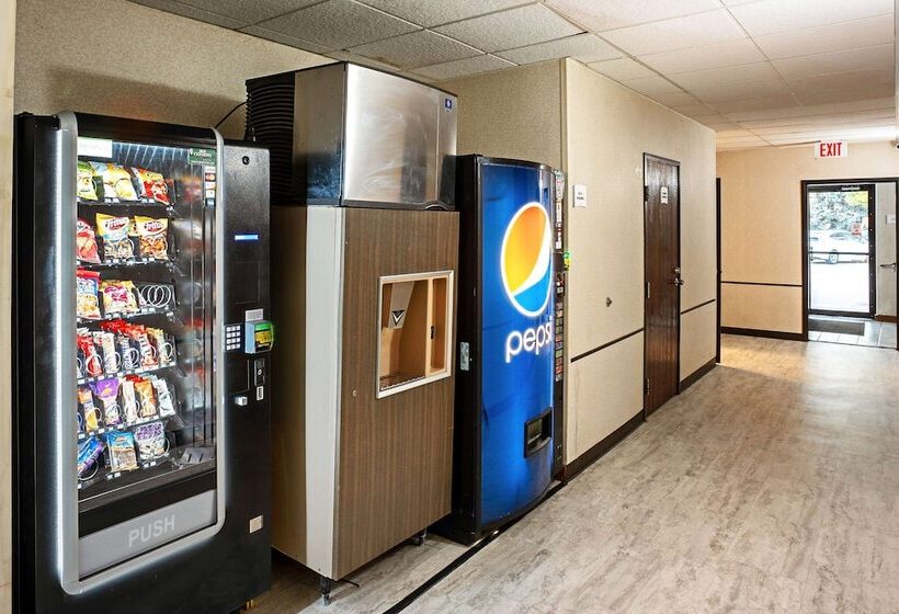 هتل Quality Inn Galesburg Near Us Highway 34 And I 74