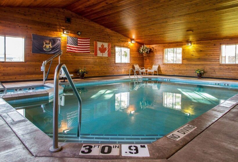 هتل Quality Inn Ironwood