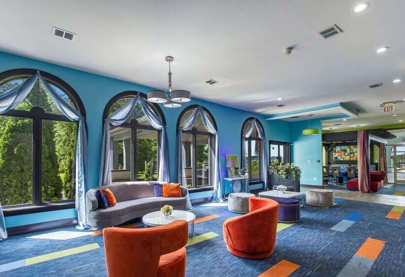 Отель Quality Inn