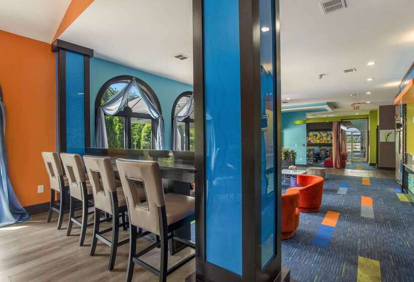 Отель Quality Inn