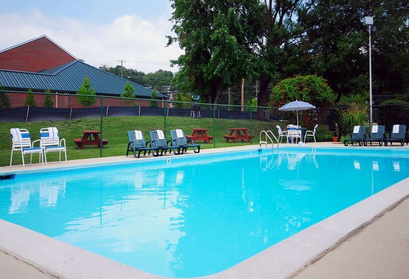 בית מלון כפרי Quality Inn Mount Vernon