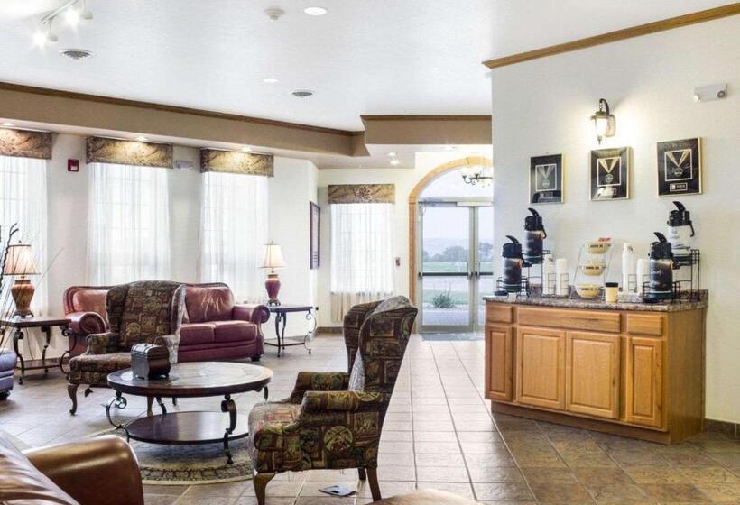 בית מלון כפרי Quality Inn Oacoma   Chamberlain