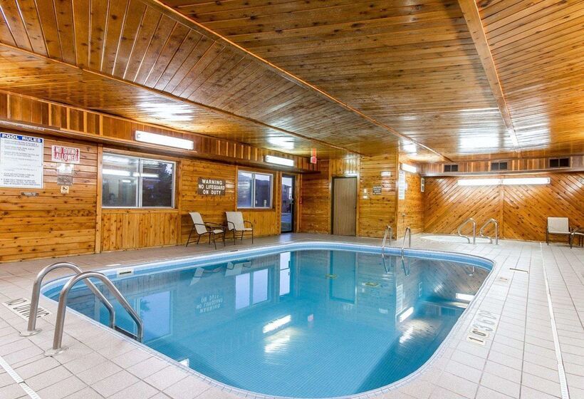 هتل Quality Inn & Suites