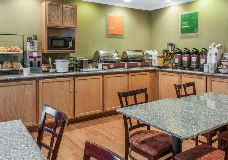 هتل Quality Inn & Suites Farmington