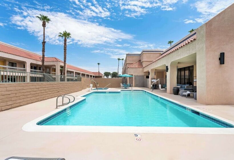 Отель Signature Inn Indio I 10