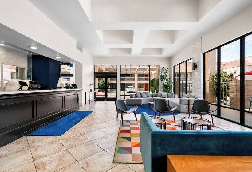 בית מלון כפרי Signature Inn Indio I 10