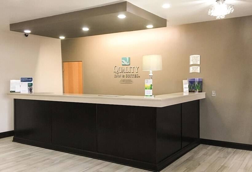 酒店 Quality Inn & Suites Lincoln Near I55