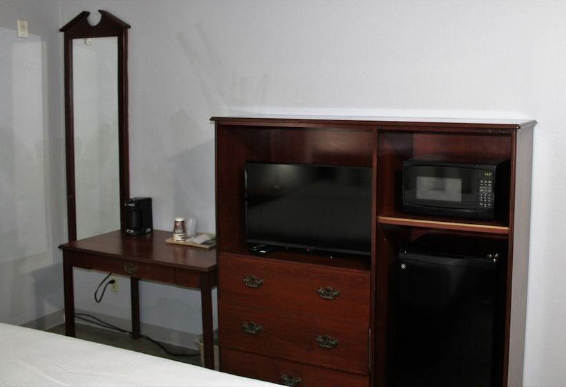 בית מלון כפרי Rancho San Diego Inn & Suites