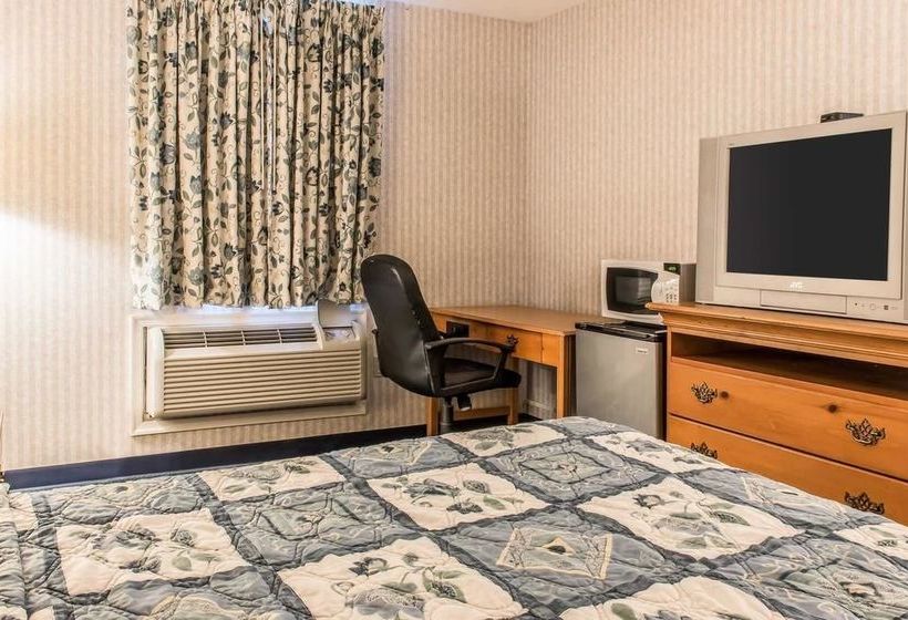 هتل Rodeway Inn Amish Country