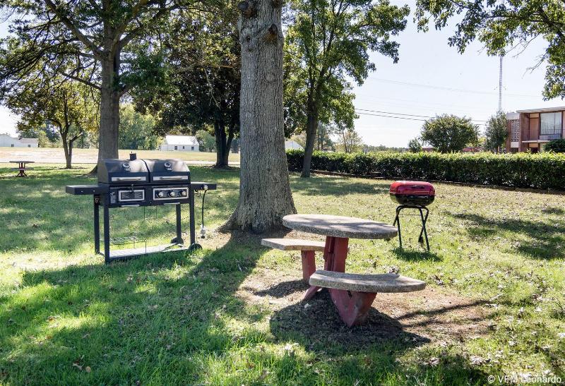 בית מלון כפרי Rodeway Inn Emporia Inn