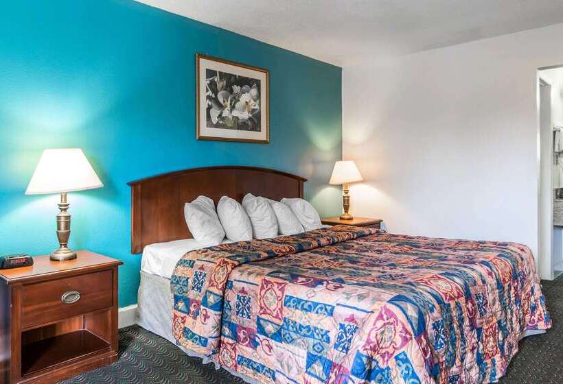 בית מלון כפרי Rodeway Inn