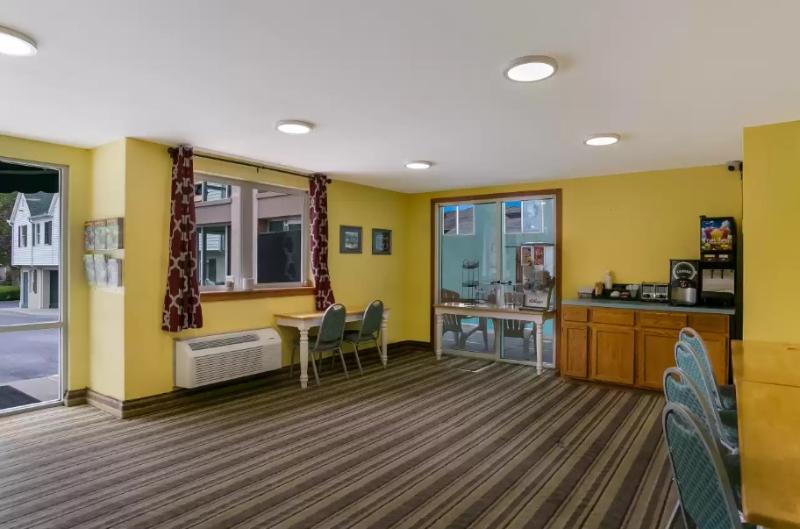 هتل Rodeway Inn & Suites Hershey