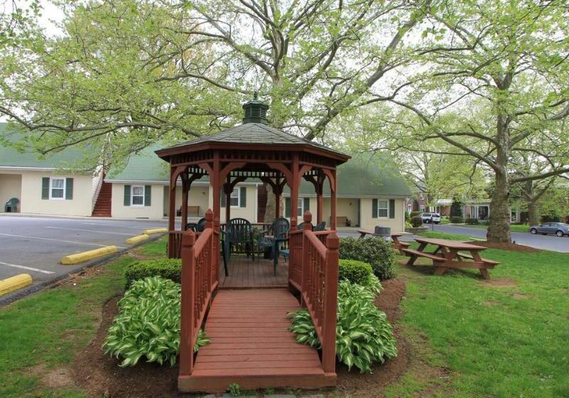 هتل Rodeway Inn & Suites Hershey