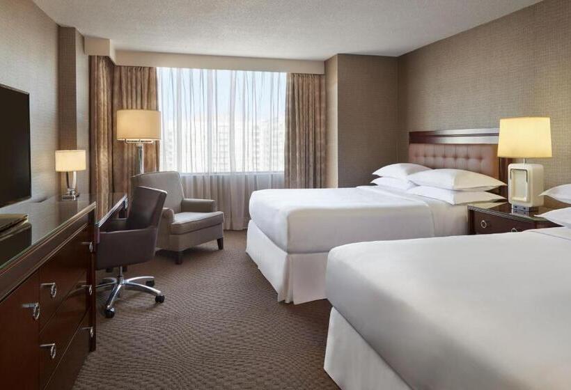 هتل Sheraton Parkway Toronto North  & Suites