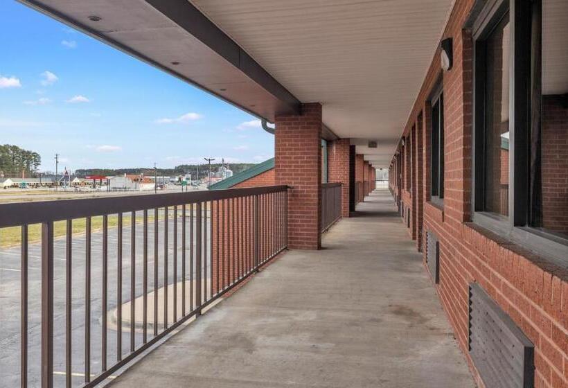 فندق Studios And Suites 4 Less Emporia