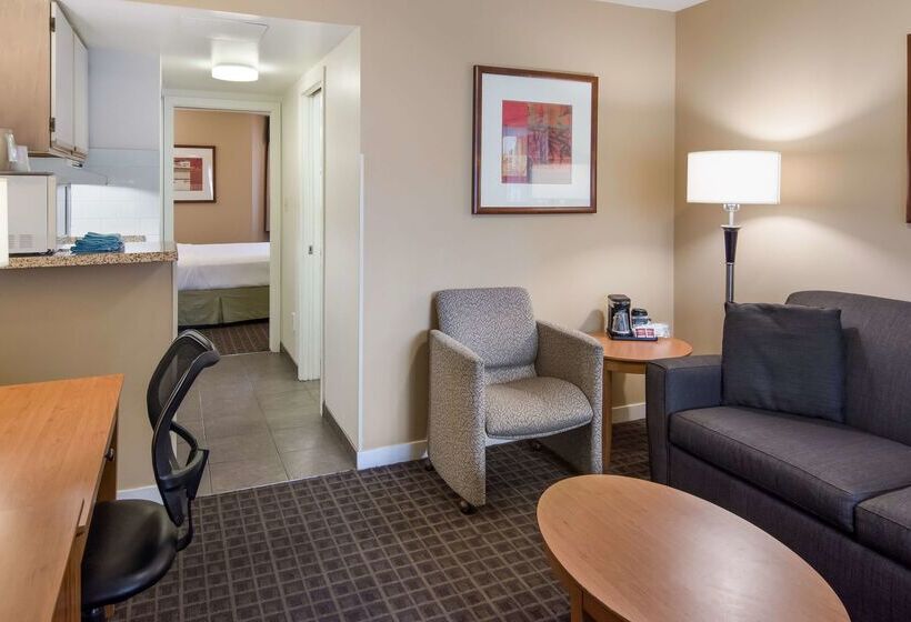 Отель Surestay  By Best Western North Vancouver Capilano