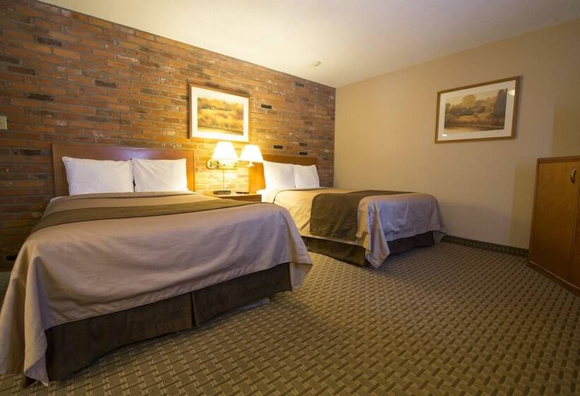 هتل Travelodge By Wyndham Thunder Bay On