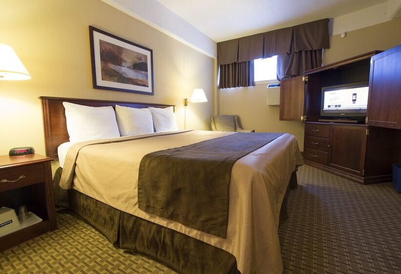 هتل Travelodge By Wyndham Thunder Bay On