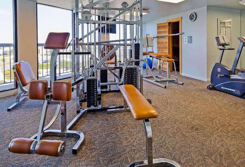 فندق Ocean Reef Suites