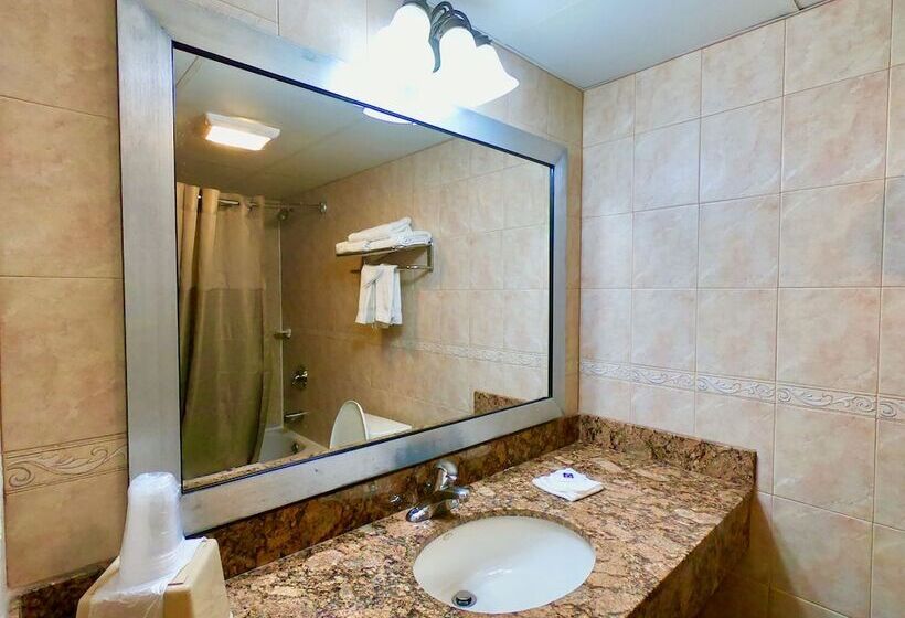 Motel 6 Levittown, Pa   Bensalem
