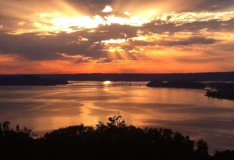 汽车旅馆 Regal Inn Guntersville