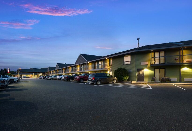 استراحتگاه Best Western Plus Norwester Hotel & Conference Centre