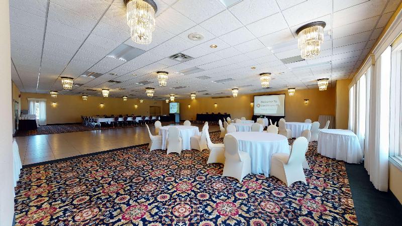 استراحتگاه Best Western Plus Norwester Hotel & Conference Centre