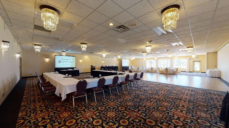 استراحتگاه Best Western Plus Norwester Hotel & Conference Centre