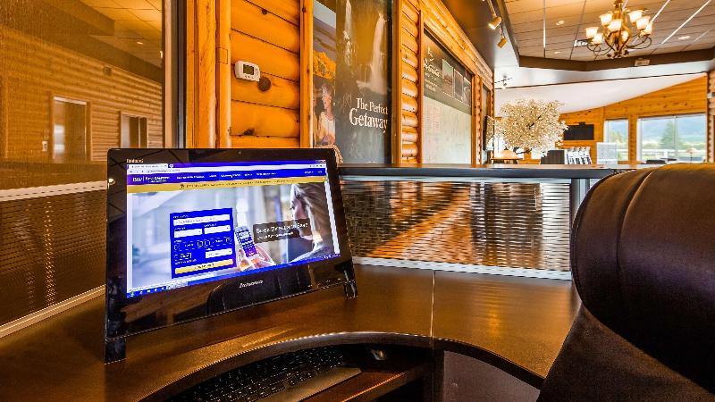 استراحتگاه Best Western Plus Norwester Hotel & Conference Centre