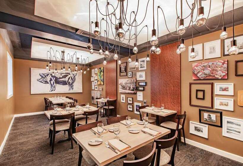 The Burgundy Hotel, Tapestry Collection By Hilton