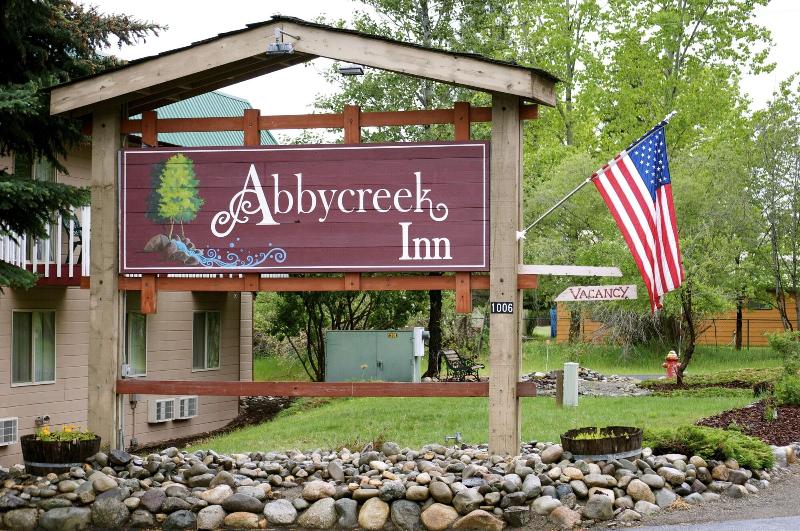 هتل Abbycreek Inn