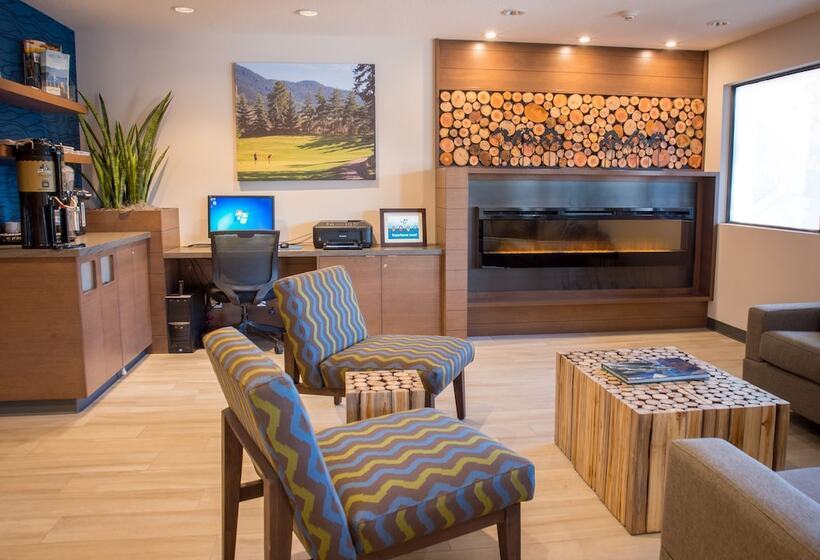 هتل Accent Inns Kelowna