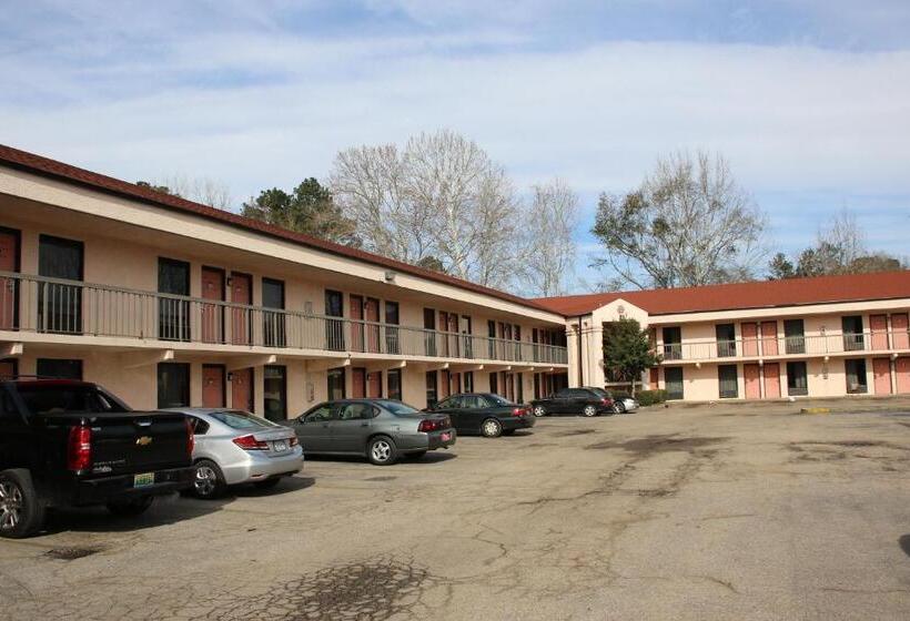 هتل American Inn Of Selma