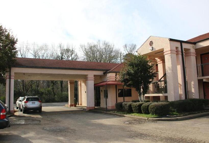 هتل American Inn Of Selma