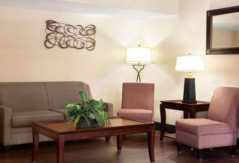 בית מלון כפרי Baymont By Wyndham Rocky Mount